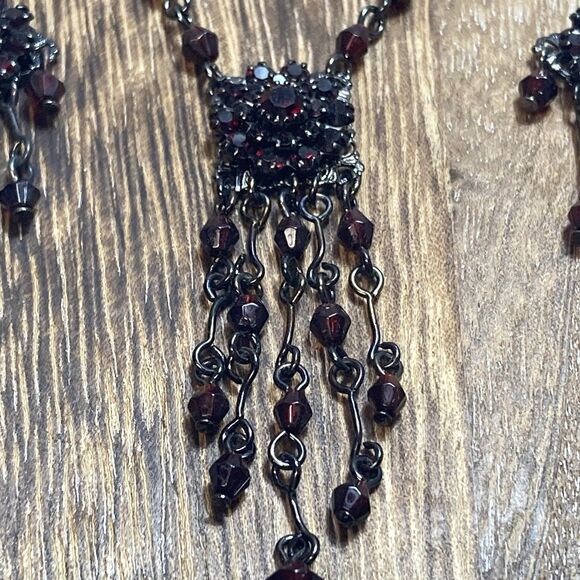 Avon Necklace And Earrings Garnet Rhinestones Dark Gothic Y2k - Picture 3 of 8